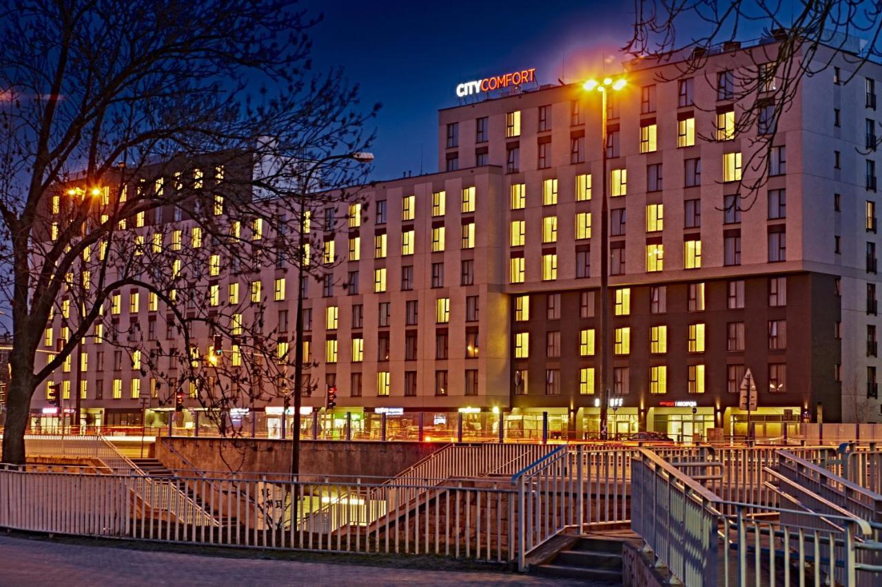 Apartament W Warszawie Dedykowany Parking Podziemny W Cenie, Wifi, Blisko Centrum New Apartment In Warsaw Finished To A High Specification Fitted Out To A High Standard On The 7Th Floor, Wifi, Underground Parking Price Included Luaran gambar