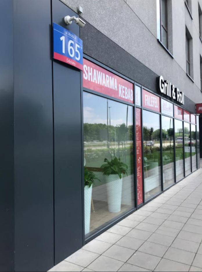 Apartament W Warszawie Dedykowany Parking Podziemny W Cenie, Wifi, Blisko Centrum New Apartment In Warsaw Finished To A High Specification Fitted Out To A High Standard On The 7Th Floor, Wifi, Underground Parking Price Included Luaran gambar