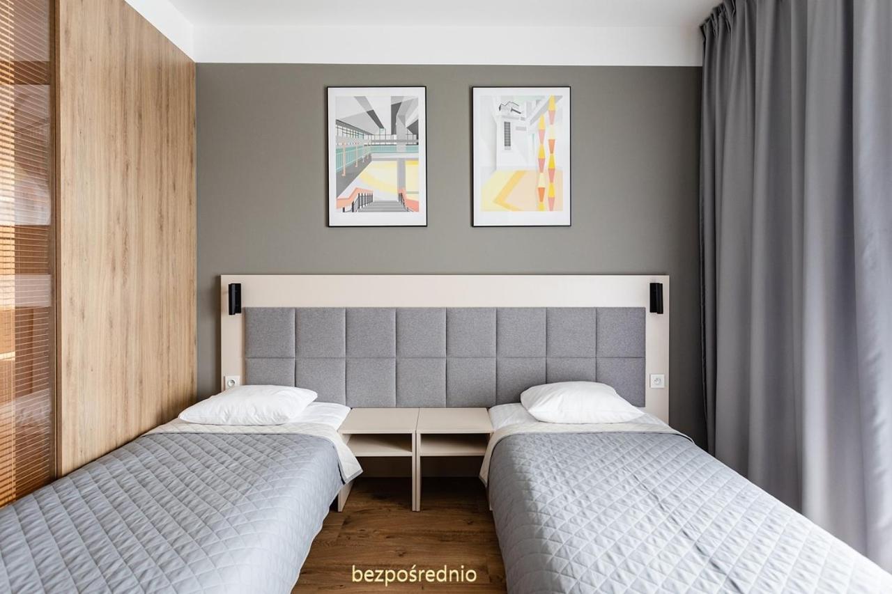 Apartament W Warszawie Dedykowany Parking Podziemny W Cenie, Wifi, Blisko Centrum New Apartment In Warsaw Finished To A High Specification Fitted Out To A High Standard On The 7Th Floor, Wifi, Underground Parking Price Included Luaran gambar